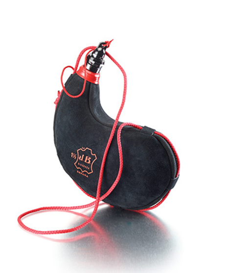 JB BOTA P/VINO LATEX CURVA NEGRA 1.5 lt